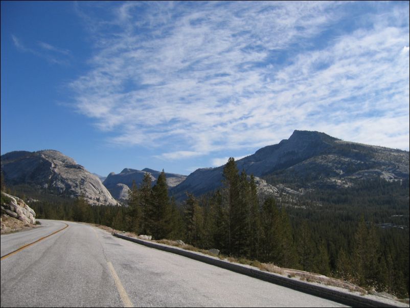 2005-09-09 Cathedral Peak (00) Yosemite CA-120 close to trailhead